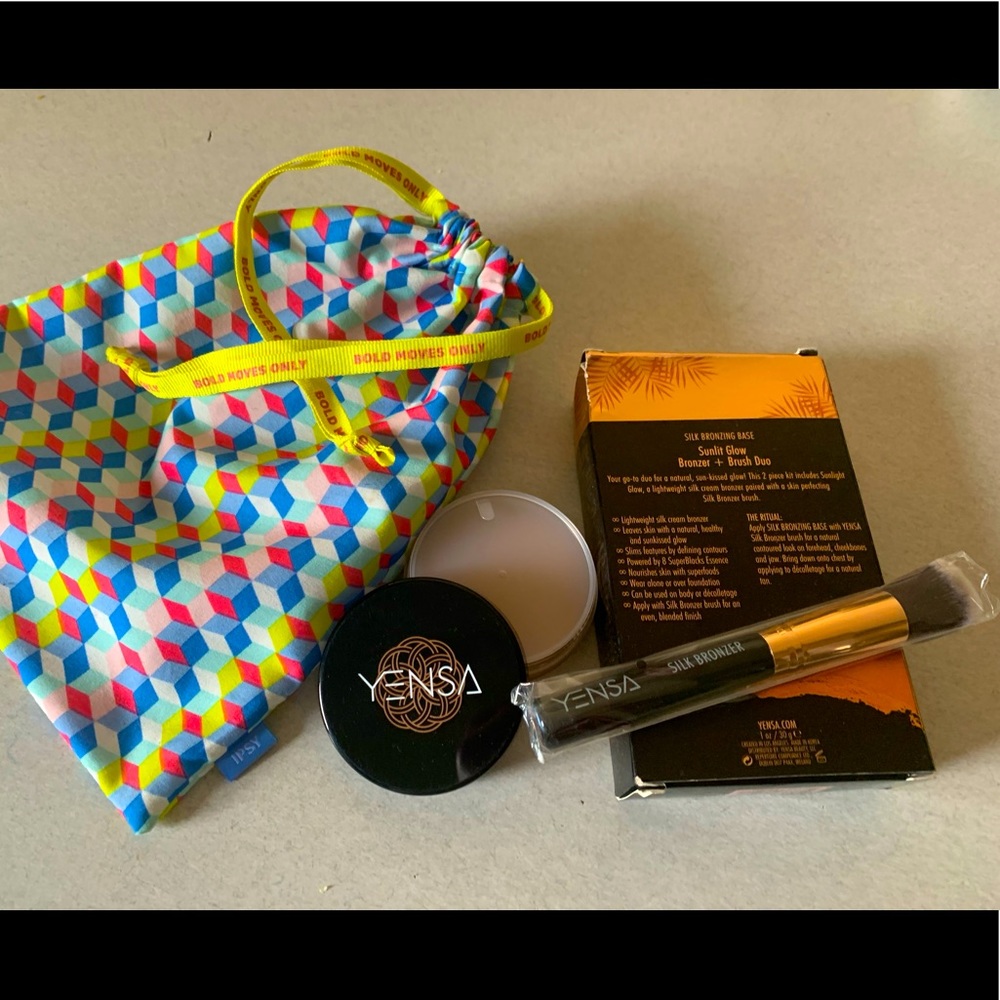 🔥2/$20 NEW YENSA brush/bronzing kit w/ FREE Ipsy 💼